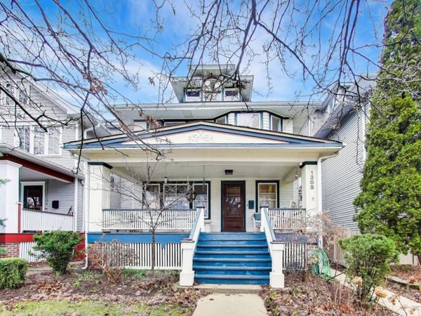 1308 W Glenlake Avenue, Chicago, IL 60660
