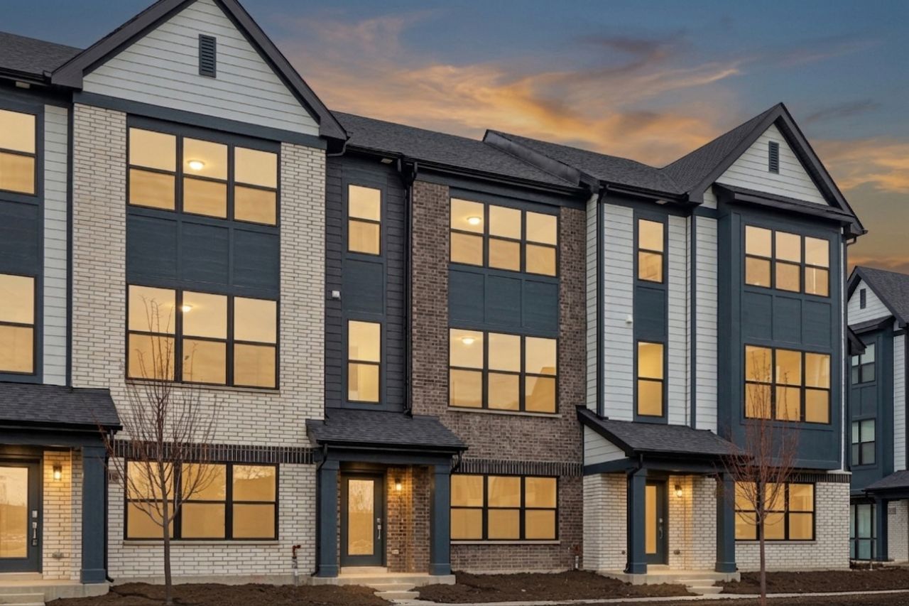 6314 Lexington Street, Morton Grove, IL 60053 Main Photo