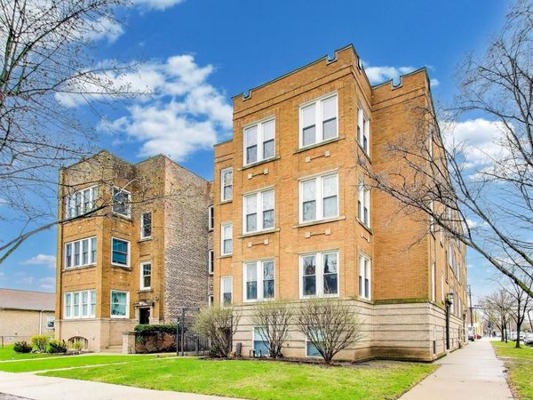 4743 W Roscoe Street, Unit 1, Chicago, IL 60641