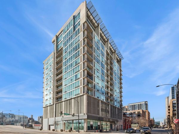 700 W Van Buren Street , Unit 1105, Chicago, IL 60607