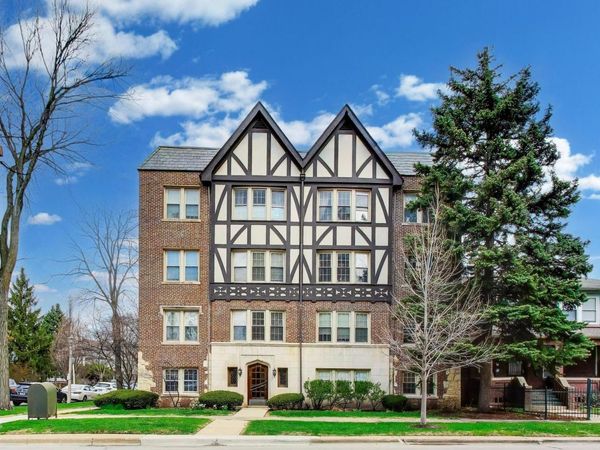 530 WASHINGTON Boulevard, Unit 1W, Oak Park, IL 60302