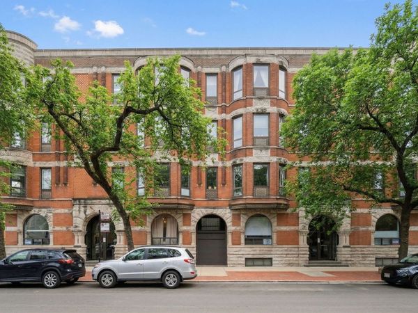 609 W BELDEN Avenue, Unit 2D, Chicago, IL 60614