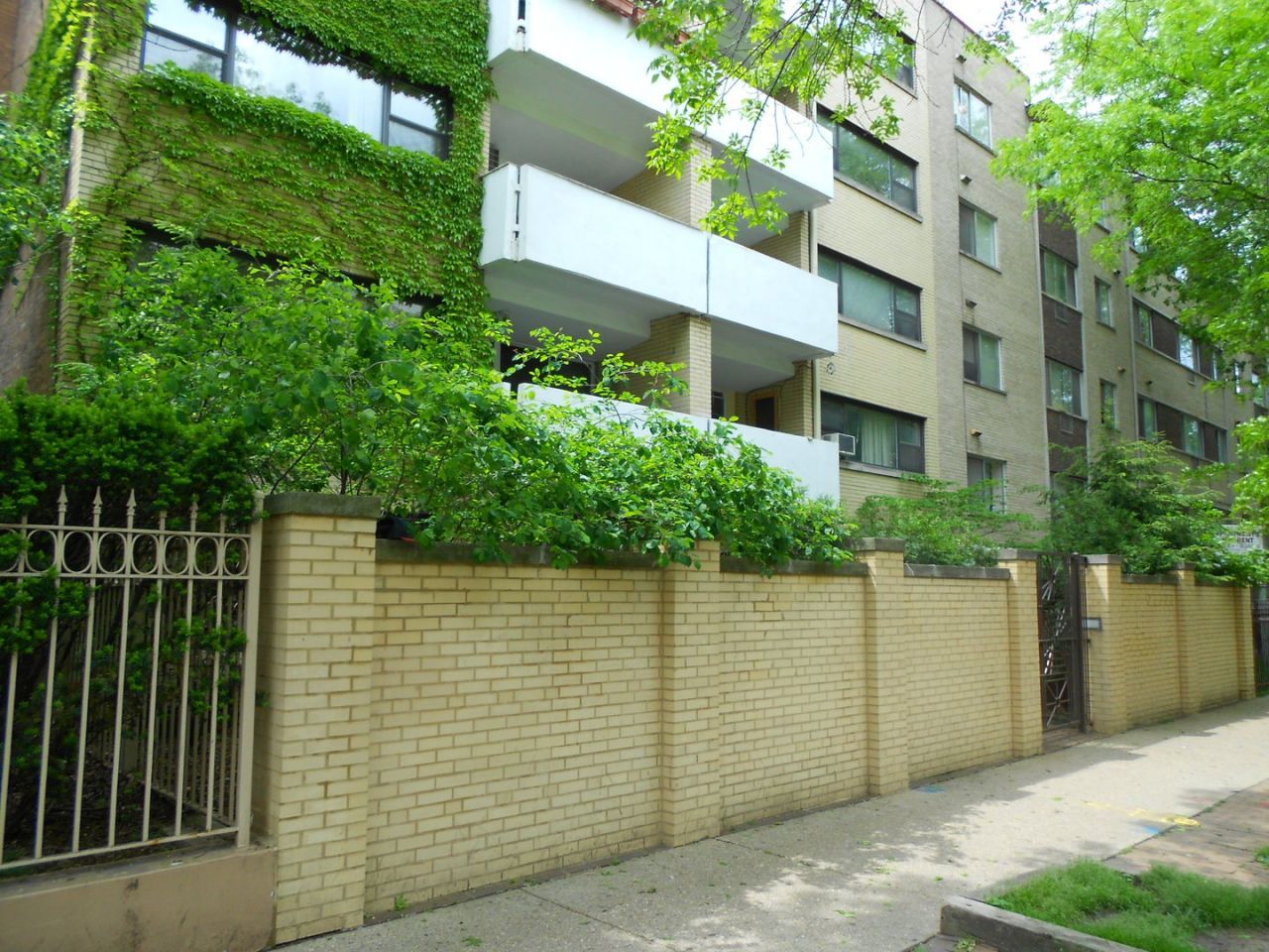 5616 N Kenmore Avenue, Unit 2E, Chicago, IL 60660 Main Photo