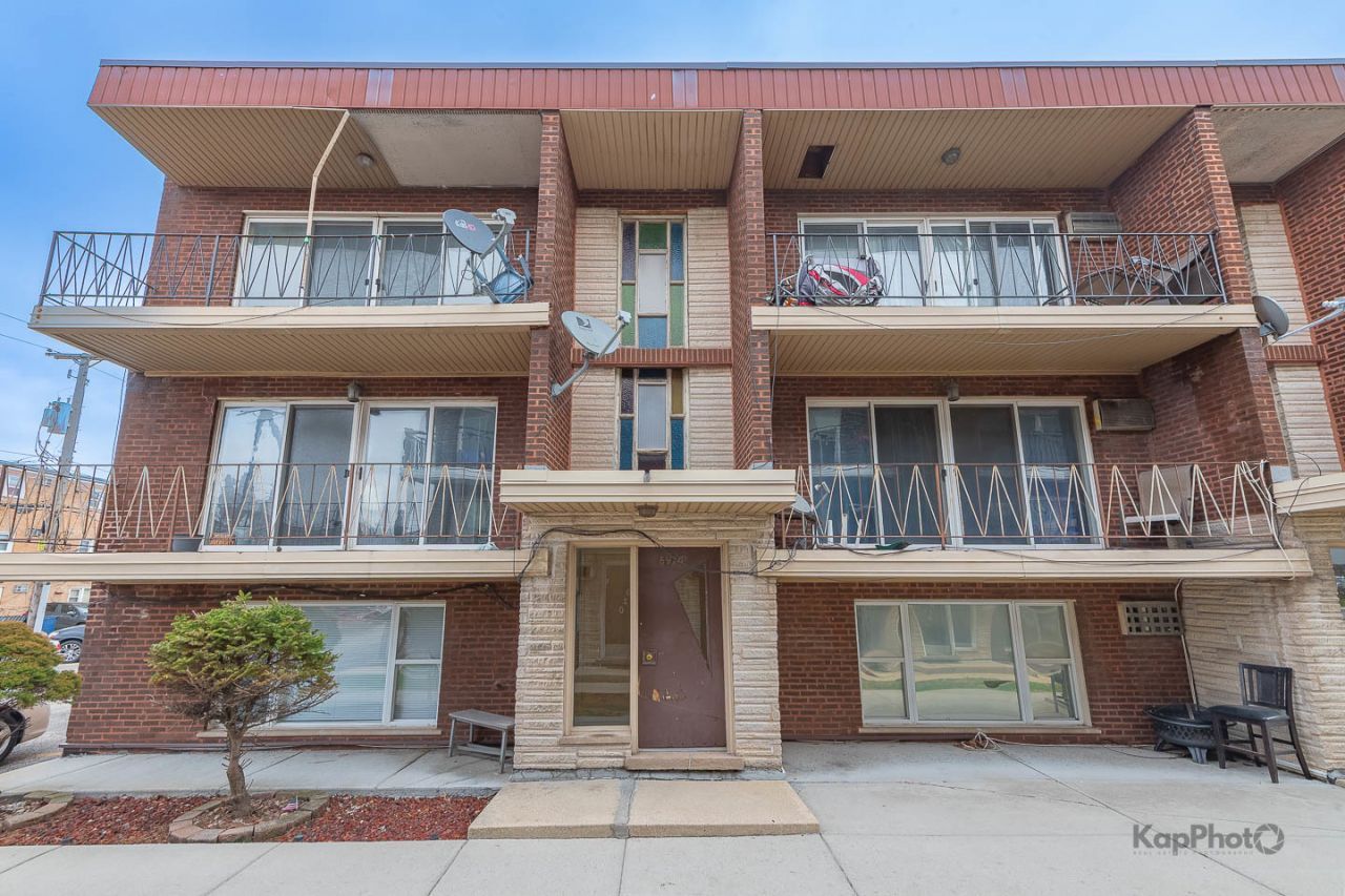 6914 W 65th Street, Unit 7, Chicago, IL 60638 Main Photo