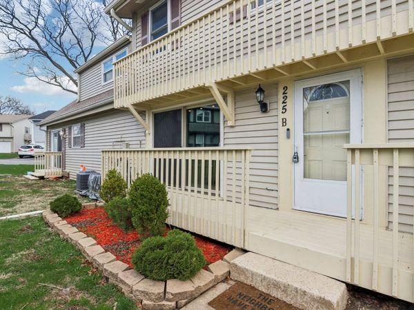 225 Foxhead Court, Unit B, Bolingbrook, IL 60440