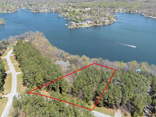 25 Stony Point , Goreville, IL 62939