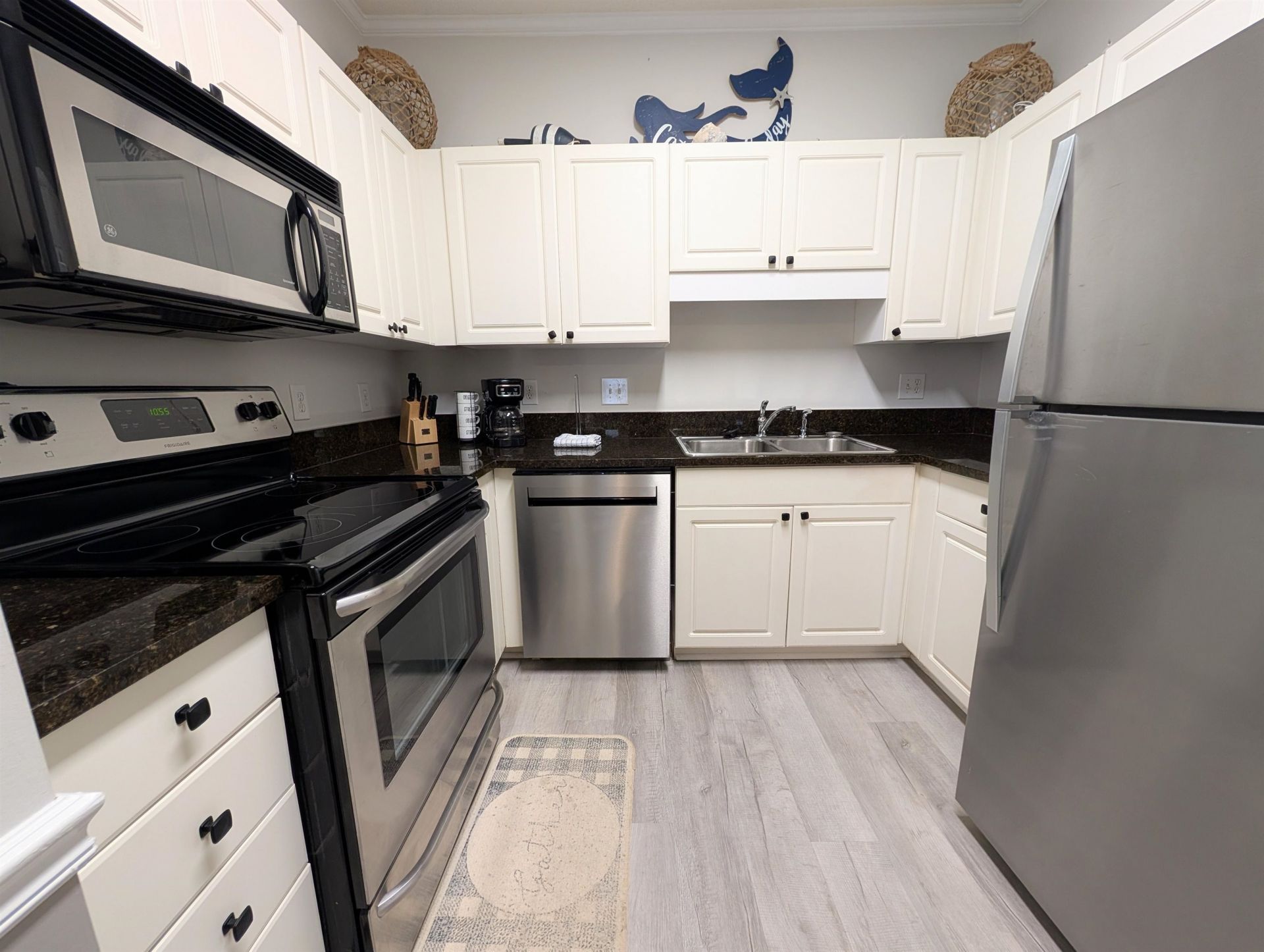 9772 Leyland Dr. Photo 10