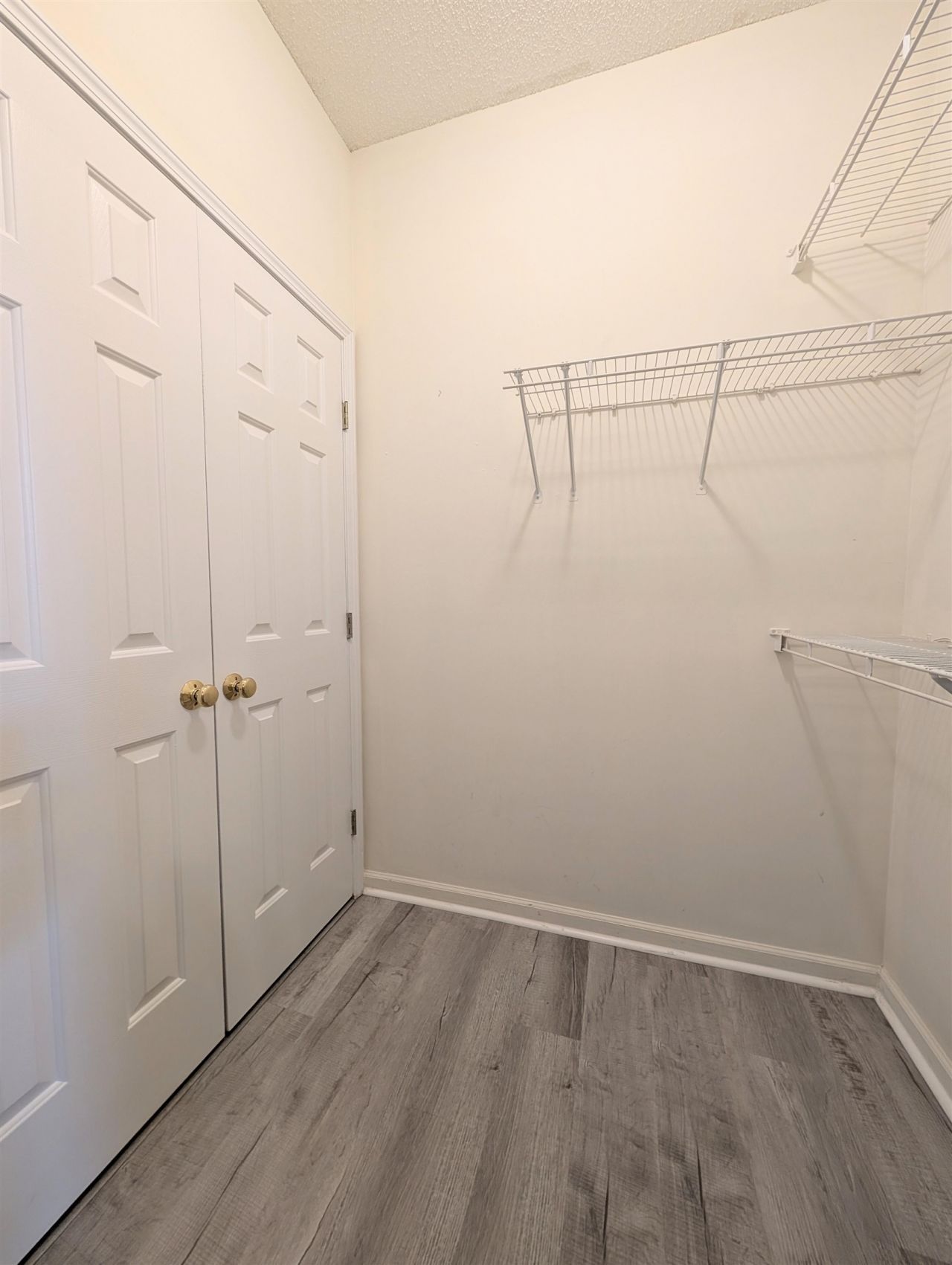 9772 Leyland Dr. Photo 5