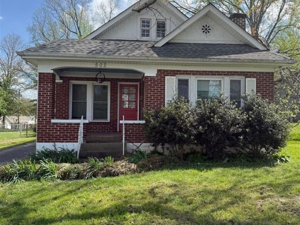502 Cleveland Avenue , Glasgow, KY 42141