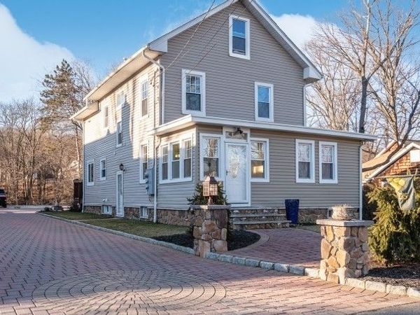 22 Personette St, Unit 1, Cedar Grove, NJ 07009