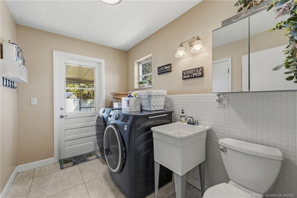 3389 NE Linda Drive, Jensen Beach, FL 34957 Photo