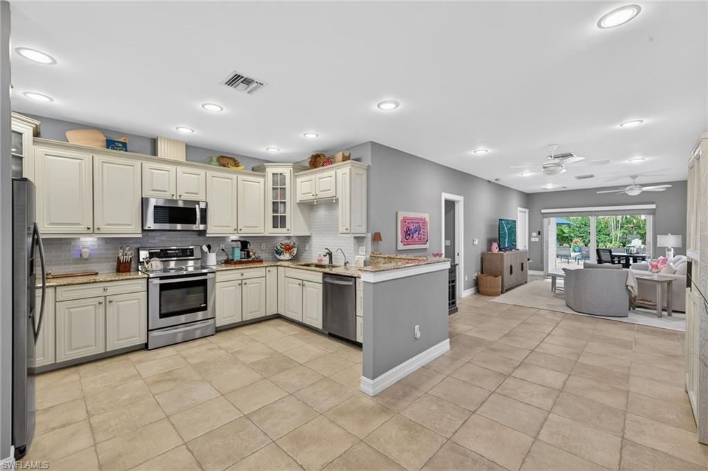 740 5th Ave N, Naples, FL 34102 Photo