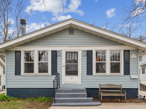 1213 Northwestern Avenue, Ames, IA 50010