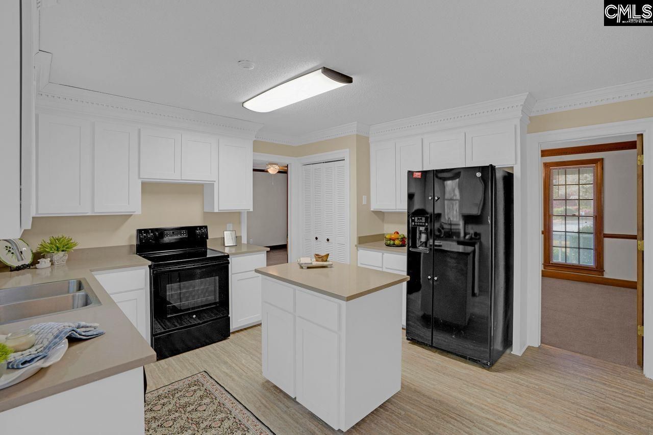 208 Timbercreek Court Photo 6