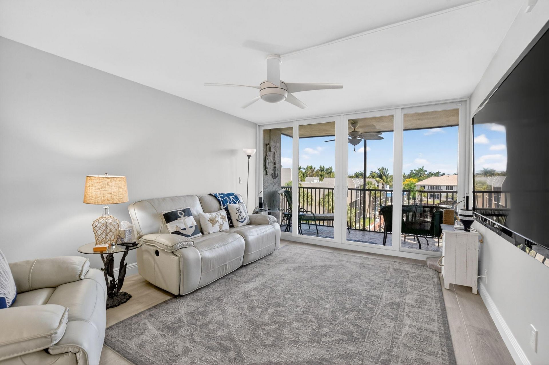 6 Royal Palm Way, Unit 409, Boca Raton, FL 33432 Photo