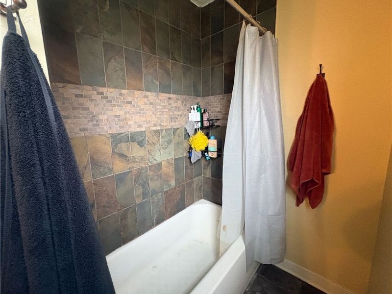 361 Cross Street , Akron, OH 44311 Photo 11