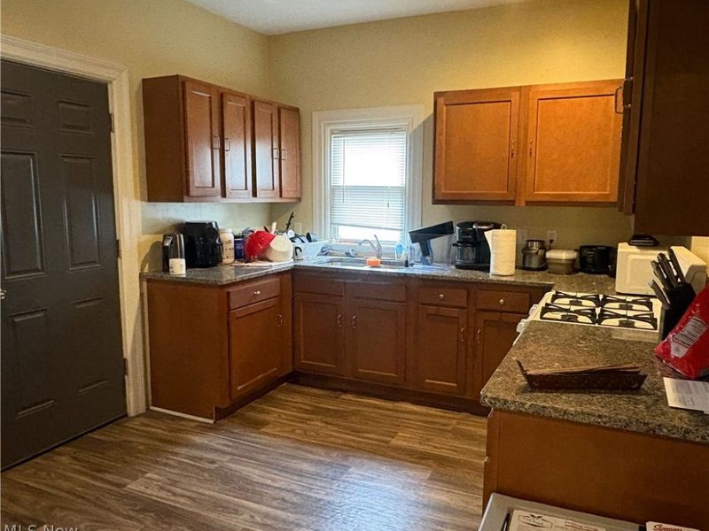 361 Cross Street , Akron, OH 44311 Photo 7