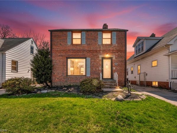 4911 Tuxedo Avenue , Parma, OH 44134