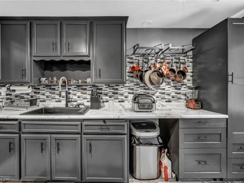 4911 Tuxedo Avenue , Parma, OH 44134 Photo 15