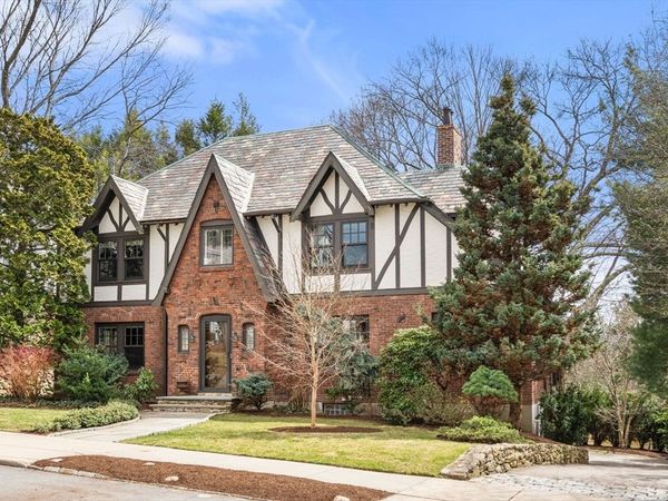 26 Bothfeld Rd, Newton, MA 02459