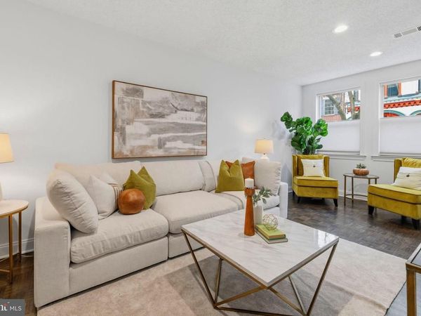 736 S 6TH STREET, PHILADELPHIA, PA 19147