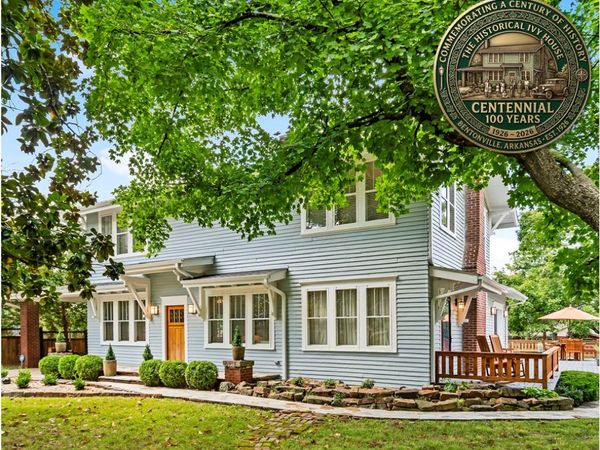 901 McCollum Drive, Bentonville, AR 72712