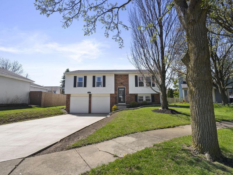 2763 Ciniminson Court, Hilliard, OH 43026 Photo 2