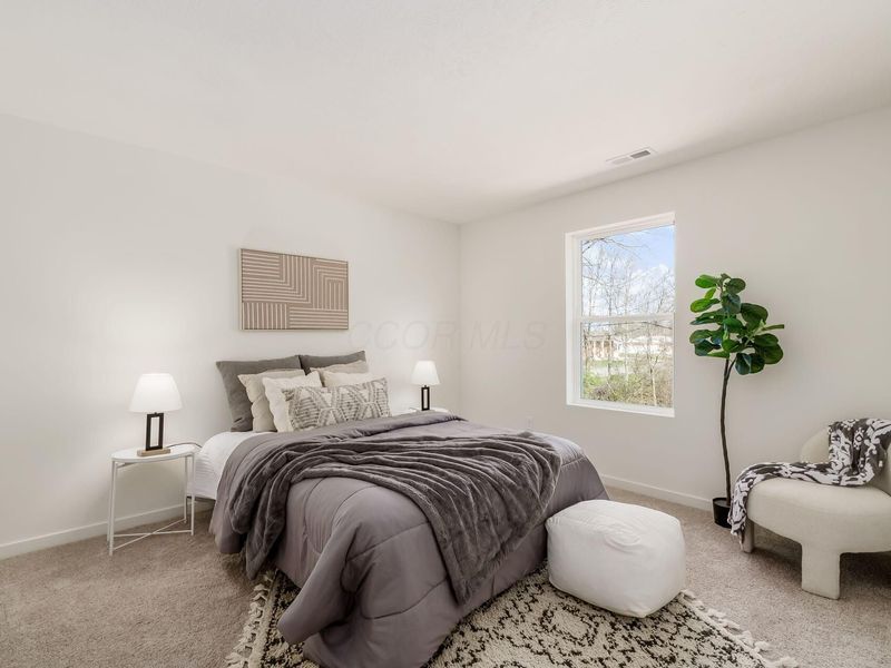 324 Postle Boulevard, Columbus, OH 43228 Photo 19