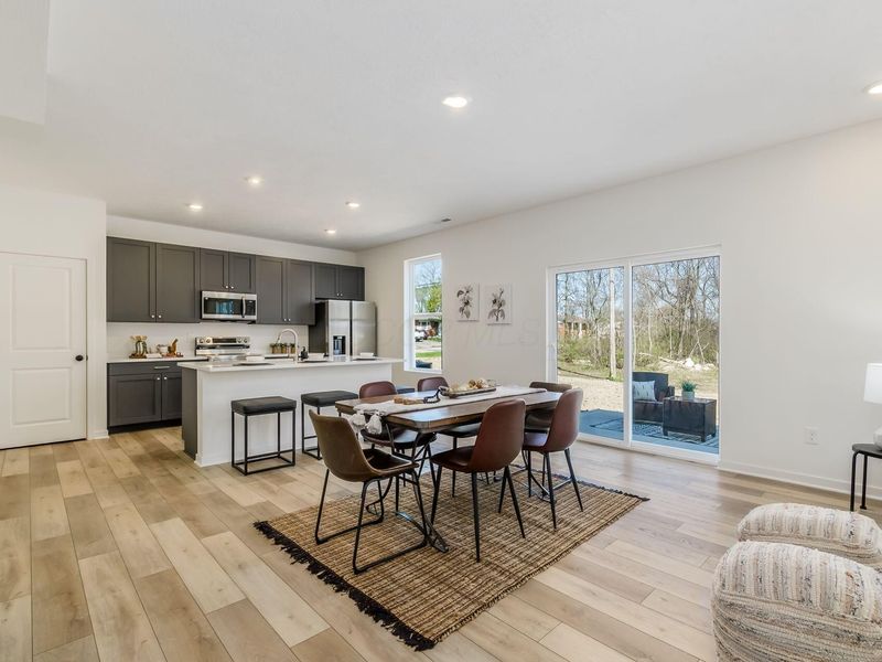 324 Postle Boulevard, Columbus, OH 43228 Photo 6