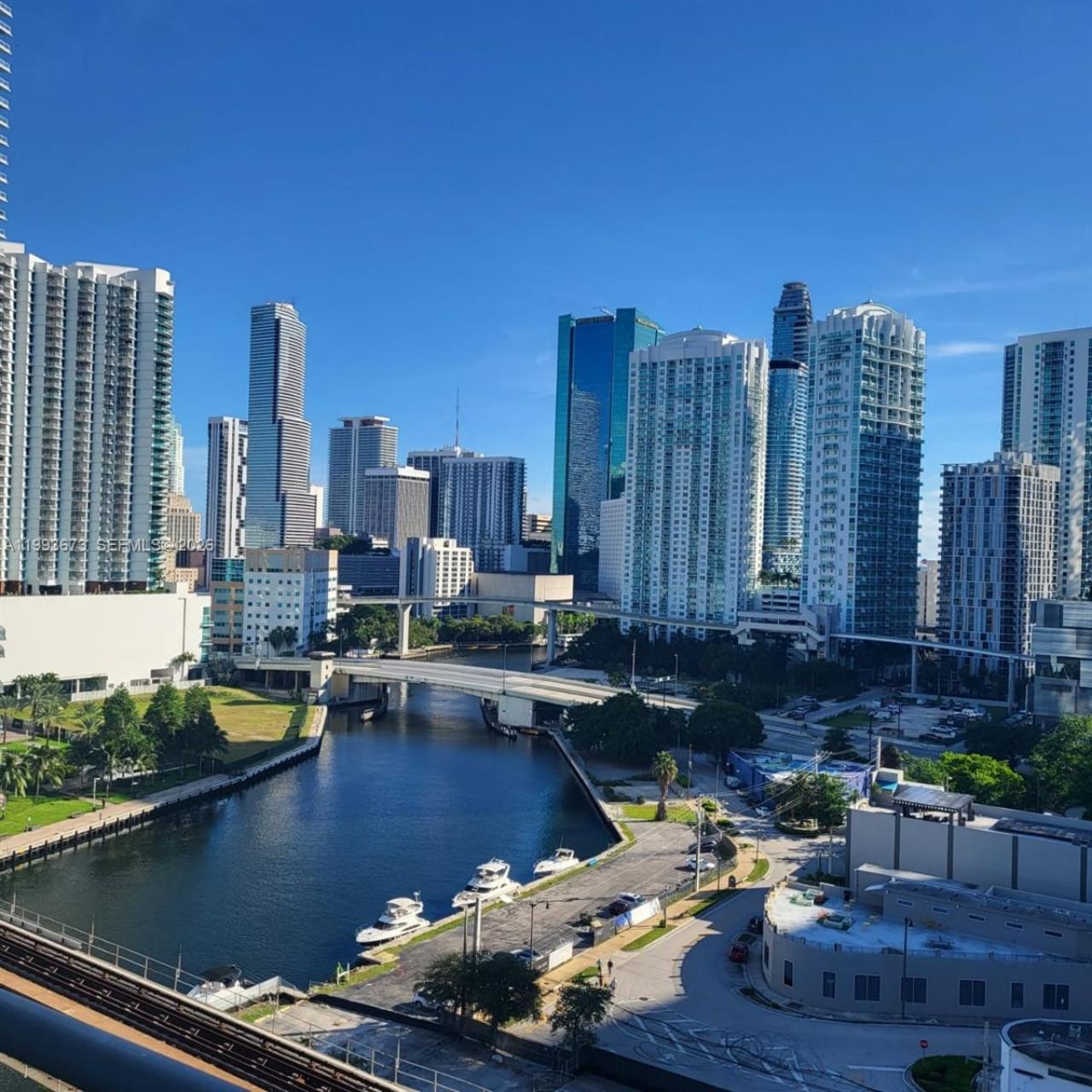 690 SW 1 Ct, Unit 1722, Miami, FL 33130 Photo