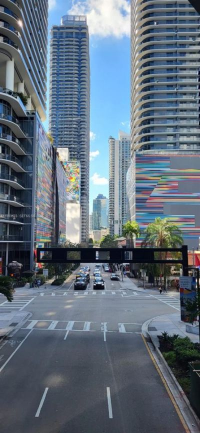 690 SW 1 Ct, Unit 1722, Miami, FL 33130 Photo