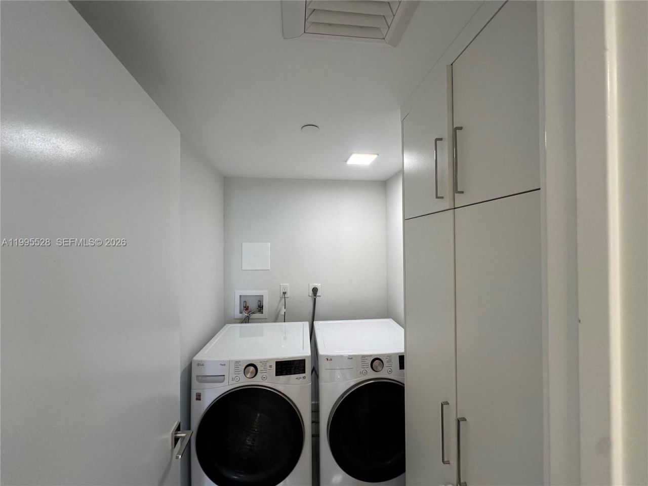 19500 Turnberry Way, Unit 14C, Aventura, FL 33180 Photo