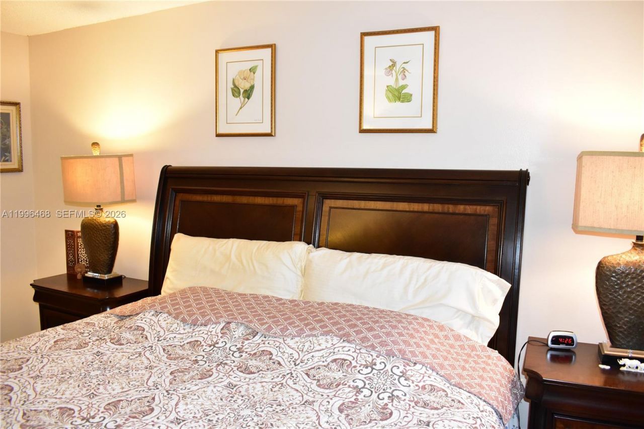 9881 Sunrise Lakes Blvd, Unit 207, Sunrise, FL 33322 Photo