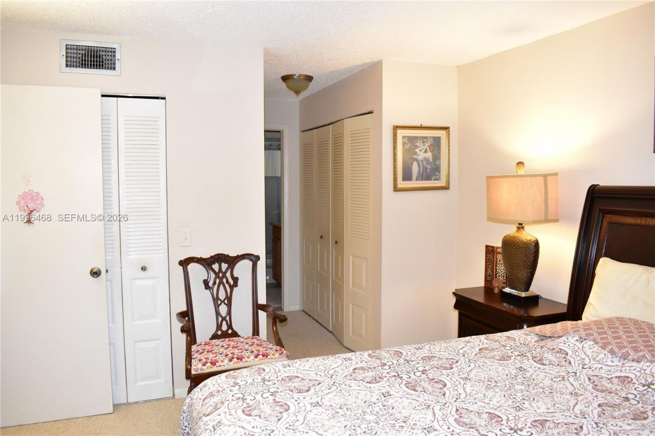 9881 Sunrise Lakes Blvd, Unit 207, Sunrise, FL 33322 Photo