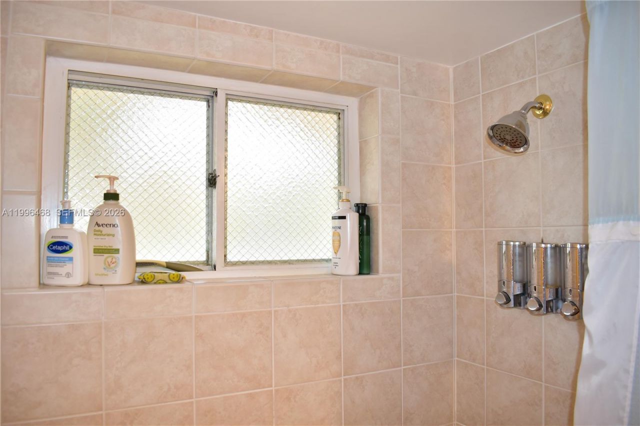 9881 Sunrise Lakes Blvd, Unit 207, Sunrise, FL 33322 Photo