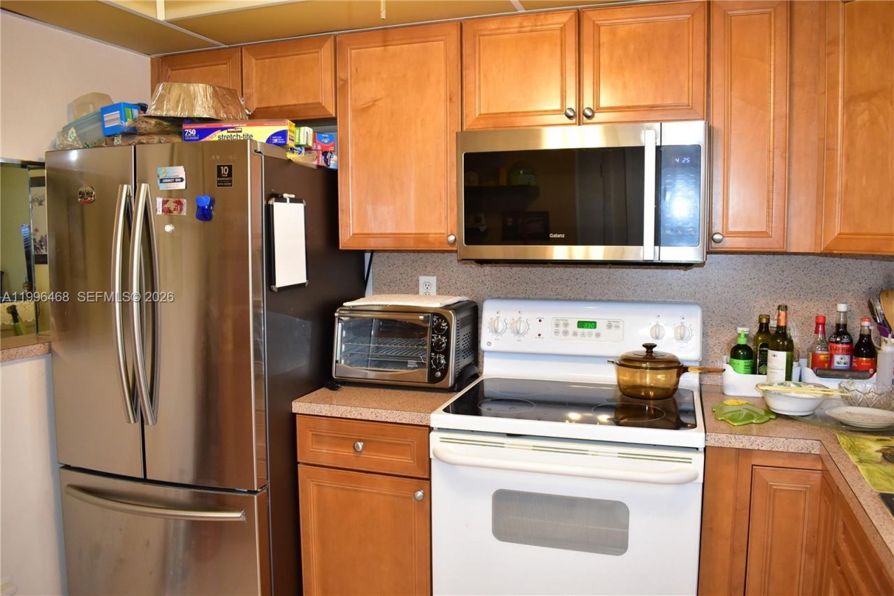 9881 Sunrise Lakes Blvd, Unit 207, Sunrise, FL 33322 Photo