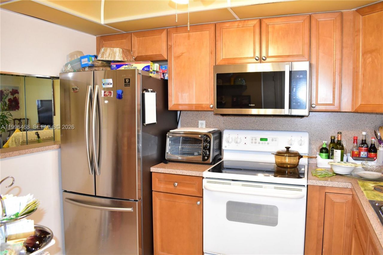 9881 Sunrise Lakes Blvd, Unit 207, Sunrise, FL 33322 Photo