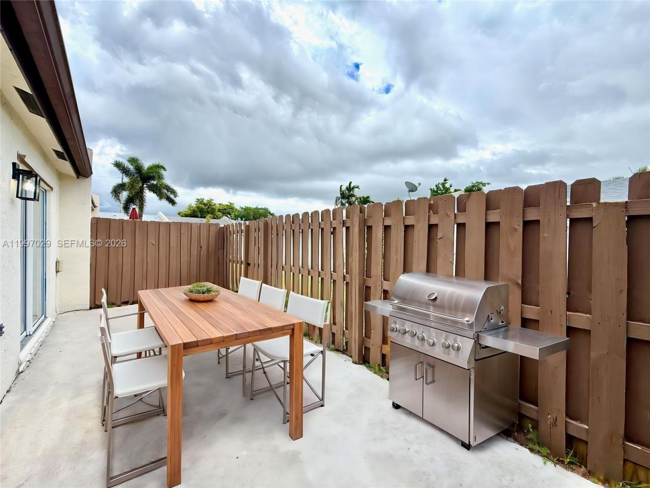 9254 NW 18th St, Pembroke Pines, FL 33024 Photo