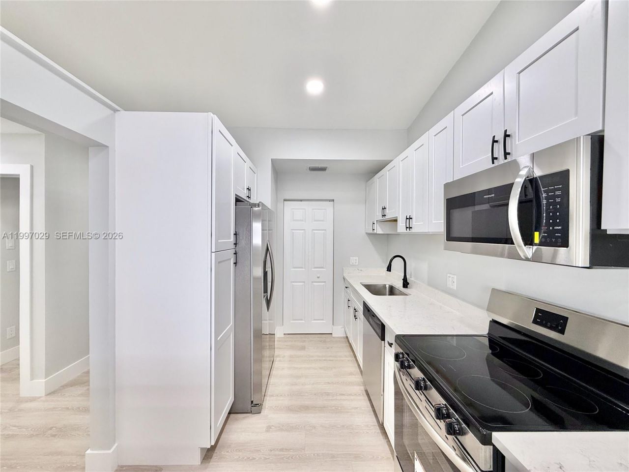 9254 NW 18th St, Pembroke Pines, FL 33024 Photo