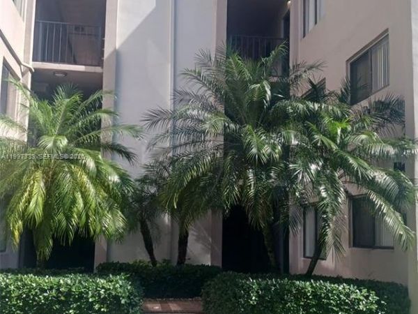 8650 SW 133rd Ave Rd, Unit 116, Miami, FL 33183