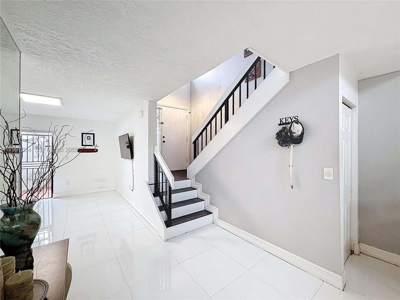 1291 SW 124th Ct, Unit 19-B, Miami, FL 33184 Photo