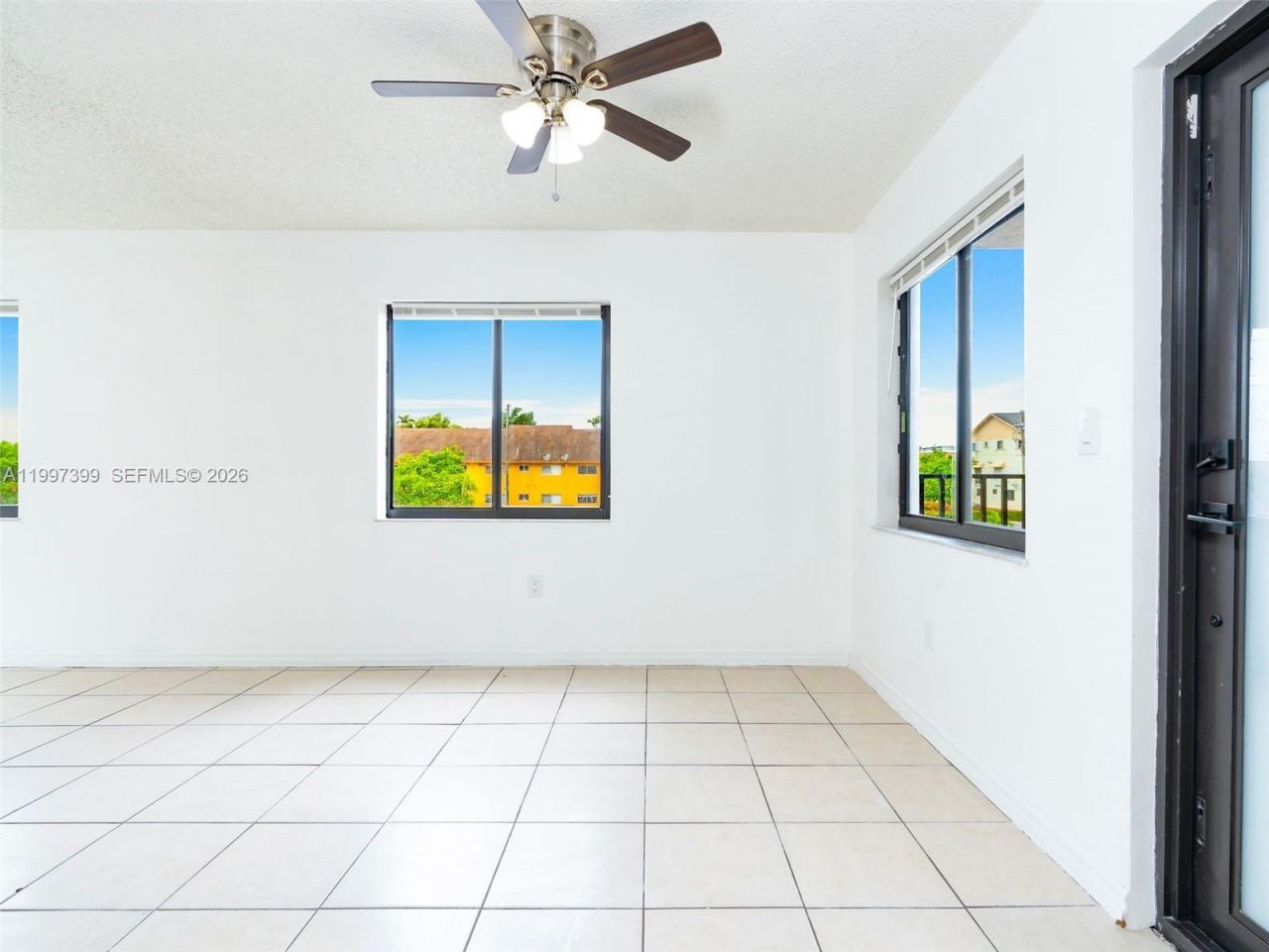 1490 W 42nd Pl, Unit 206, Hialeah, FL 33012 Photo
