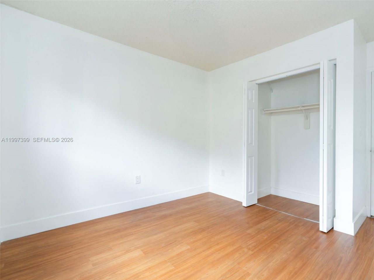1490 W 42nd Pl, Unit 206, Hialeah, FL 33012 Photo