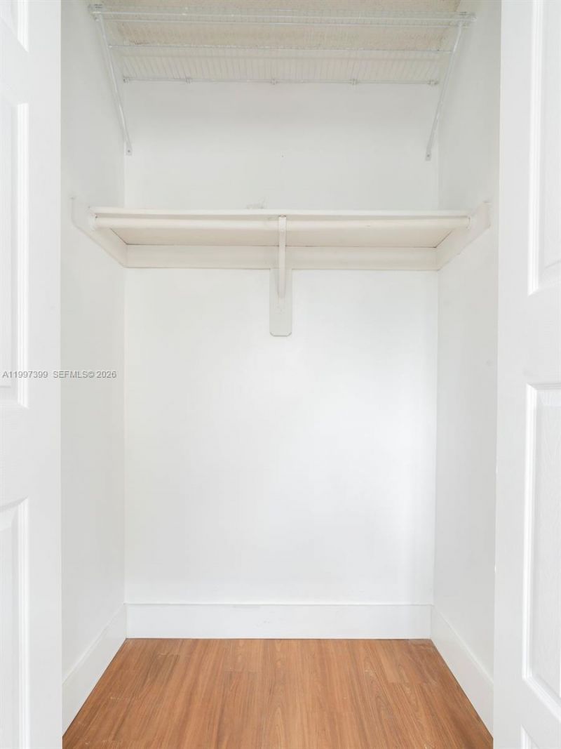 1490 W 42nd Pl, Unit 206, Hialeah, FL 33012 Photo