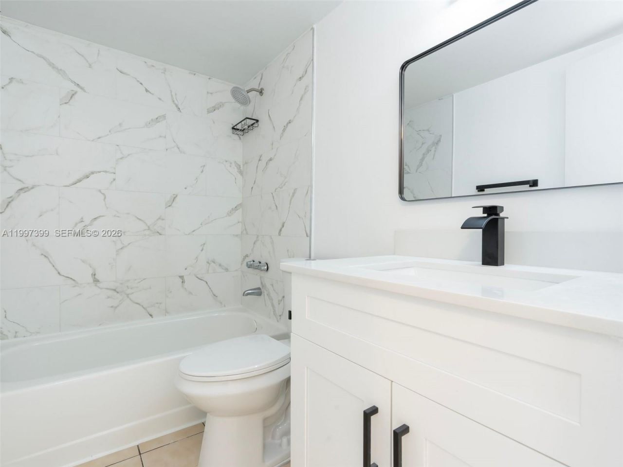 1490 W 42nd Pl, Unit 206, Hialeah, FL 33012 Photo