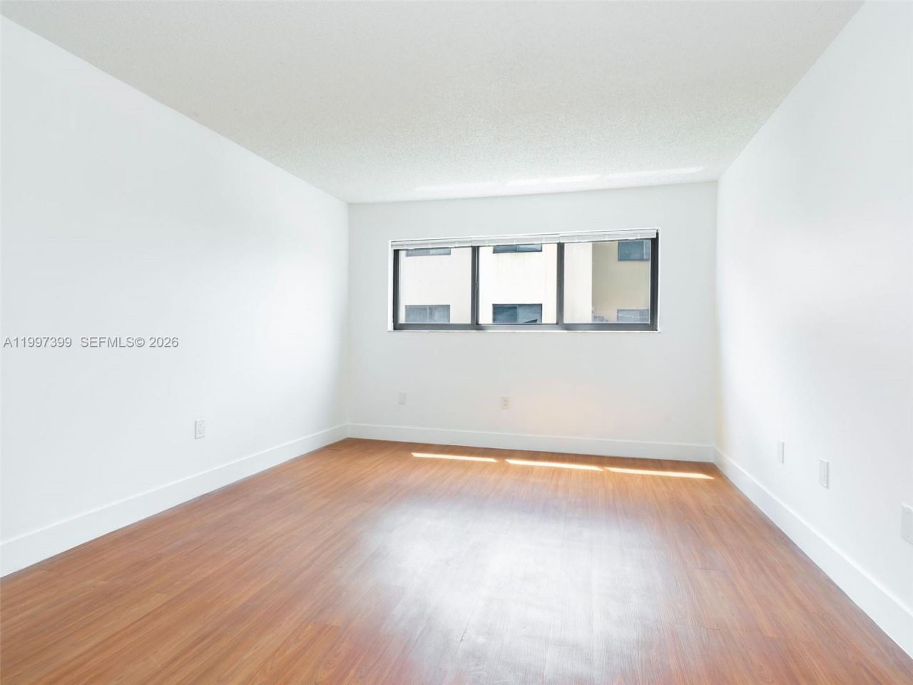 1490 W 42nd Pl, Unit 206, Hialeah, FL 33012 Photo