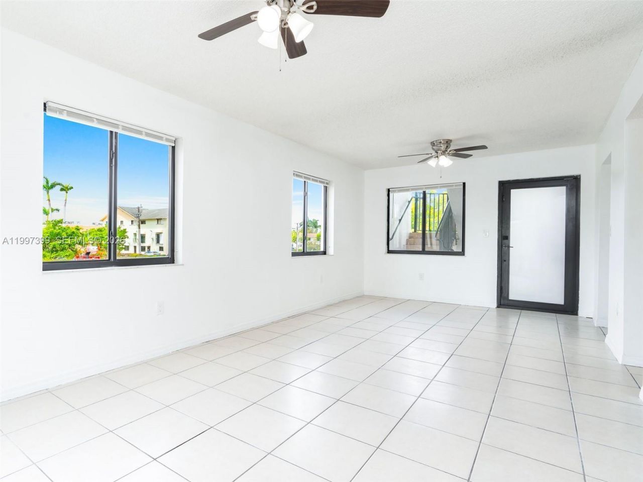 1490 W 42nd Pl, Unit 206, Hialeah, FL 33012 Photo