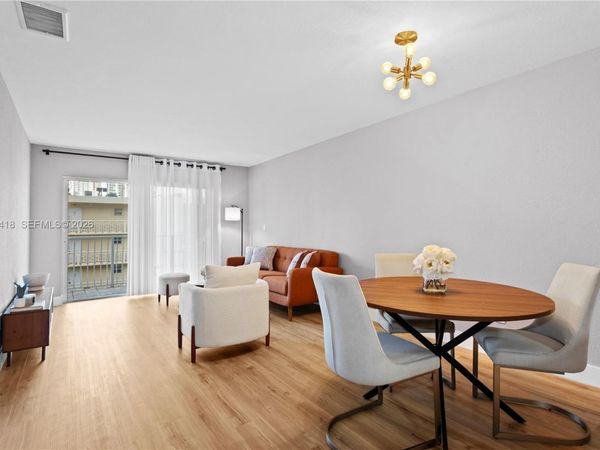 677 NE 24th St, Unit 604, Miami, FL 33137