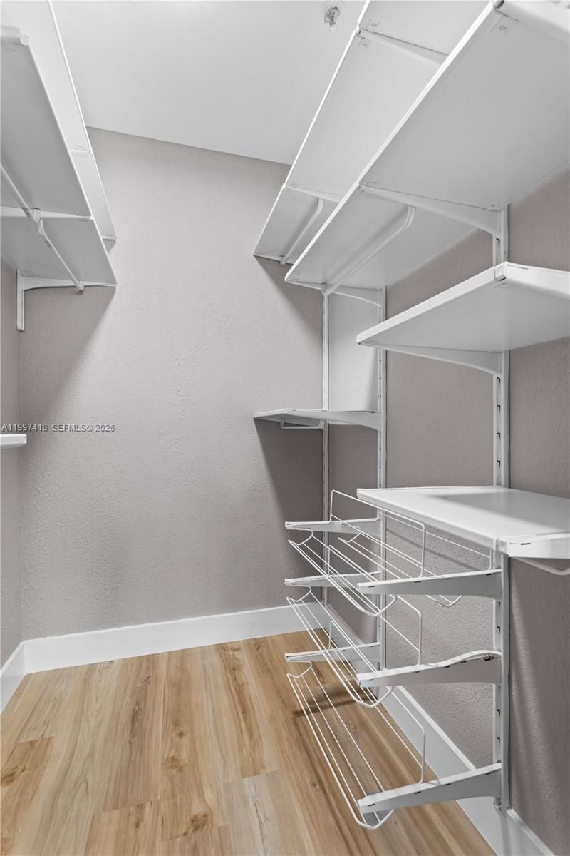 677 NE 24th St, Unit 604, Miami, FL 33137 Photo