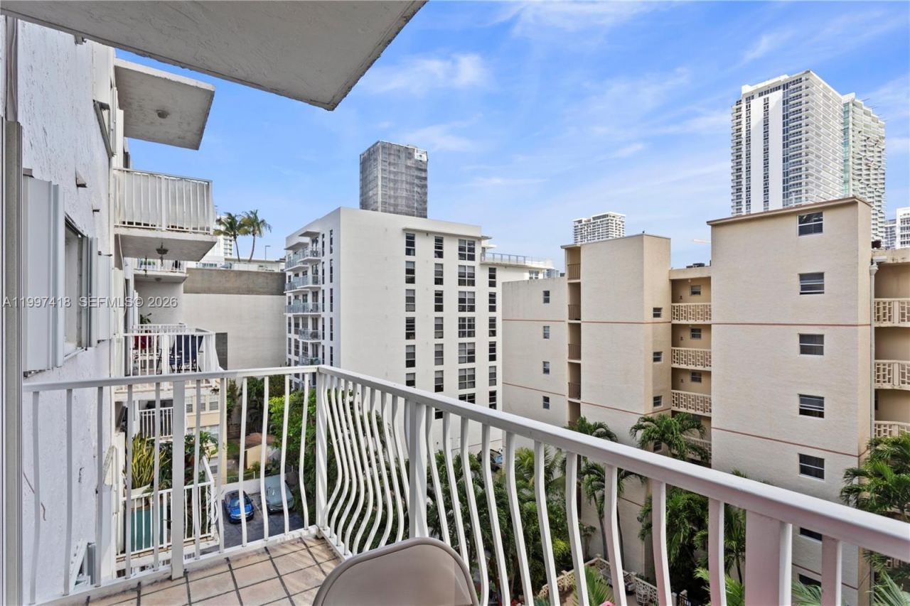 677 NE 24th St, Unit 604, Miami, FL 33137 Photo